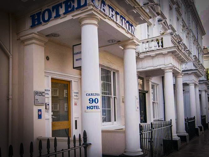 Carlton Hotel